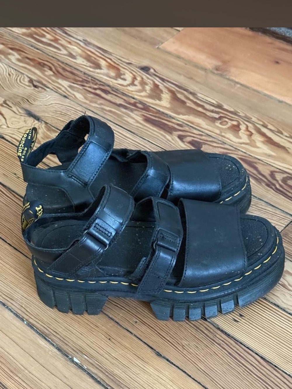 Doc Marten Ricki 3 strap sandals size 8